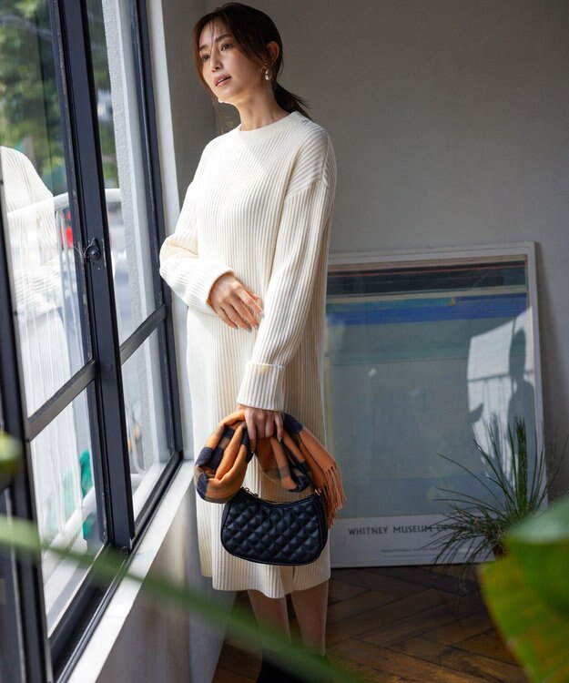 組曲 ミニラウンドバッグ ブラック系