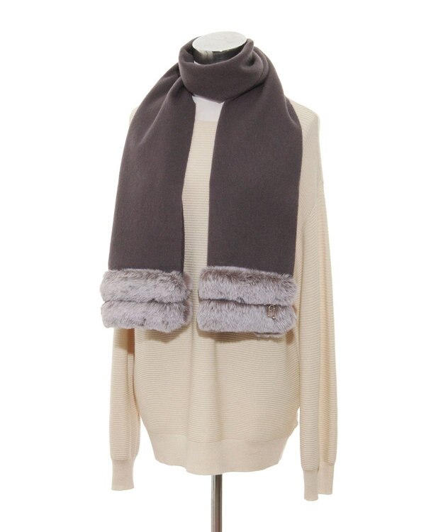 MOONBAT 【WEB限定】FURLA ウール100％×スノートップファーマフラー チャーム付き チャコールグレー