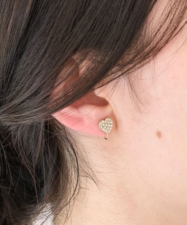 Phoebe 〈痛くないシリーズ/金属アレルギー対応〉ハートパヴェビジューライトフィットイヤリング ゴールド