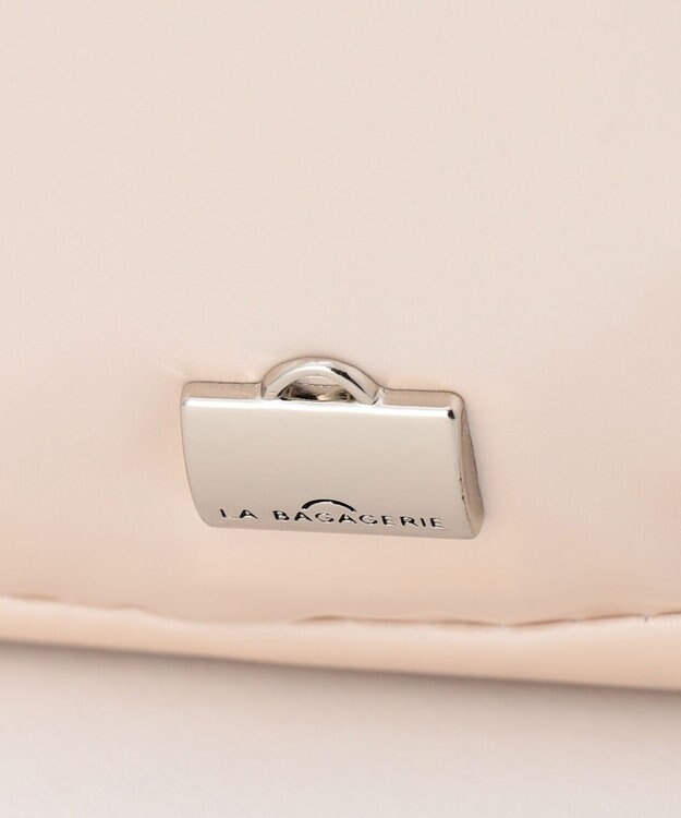LA BAGAGERIE メタリックドロストポケット　ショルダーバッグ アイボリー