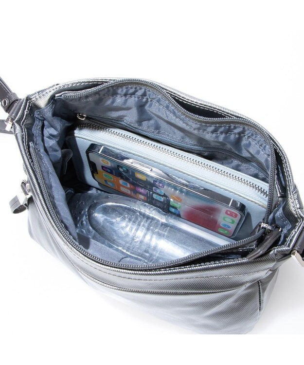 LA BAGAGERIE コーティングキャンバス ミニショルダーバッグ ガンメタリック