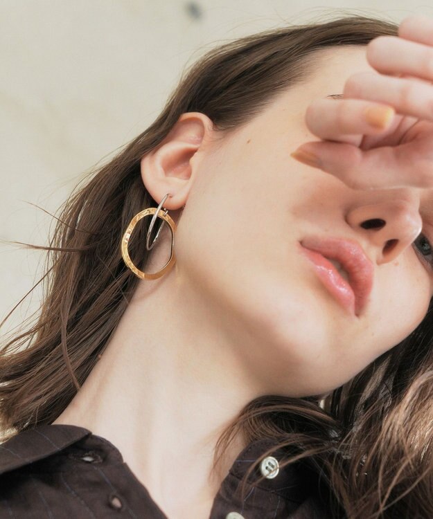 YECCA VECCA オーバルフープピアス Gold