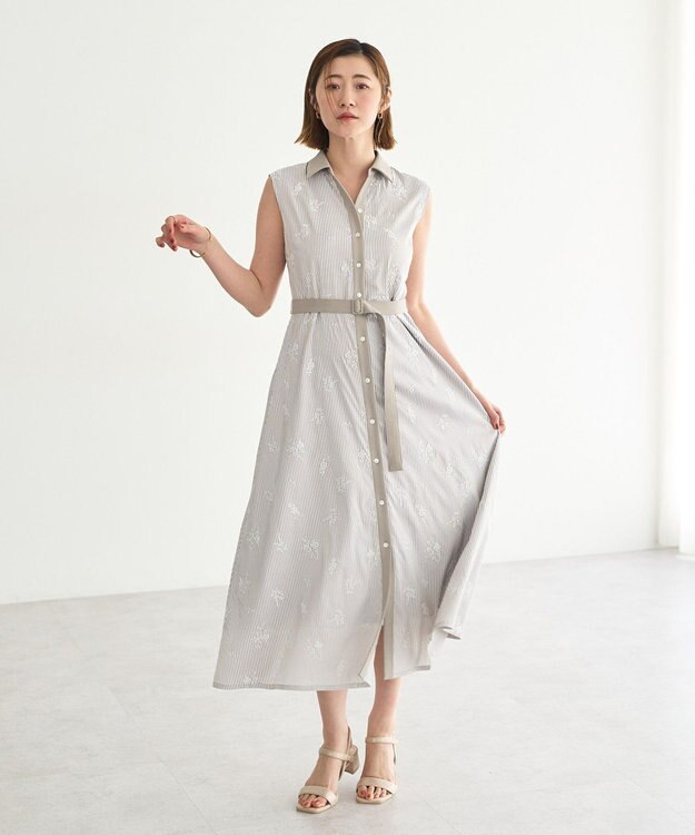 YECCA VECCA ストライプ柄フラワー刺繍ワンピース Beige