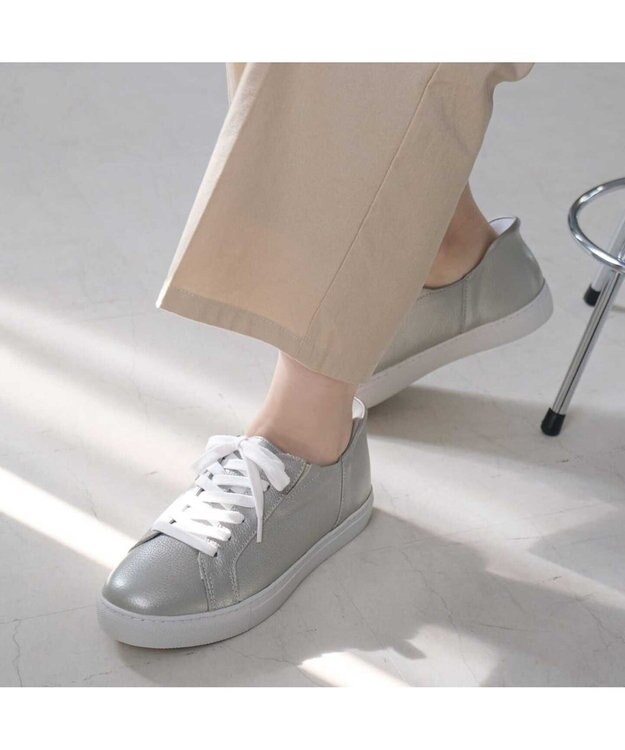 Pointer 本革スライドオンスニーカー シルバー