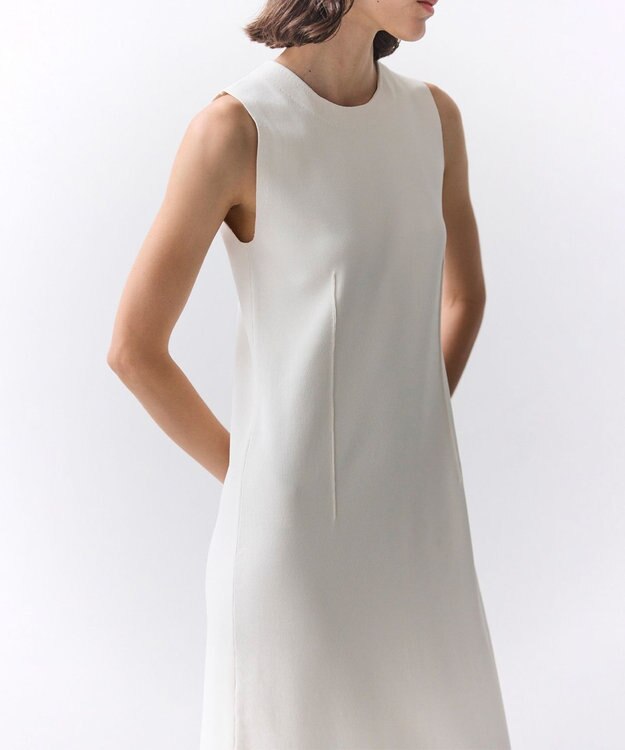 BEIGE， LABRADO / ダーツニット ロングワンピース Ecru
