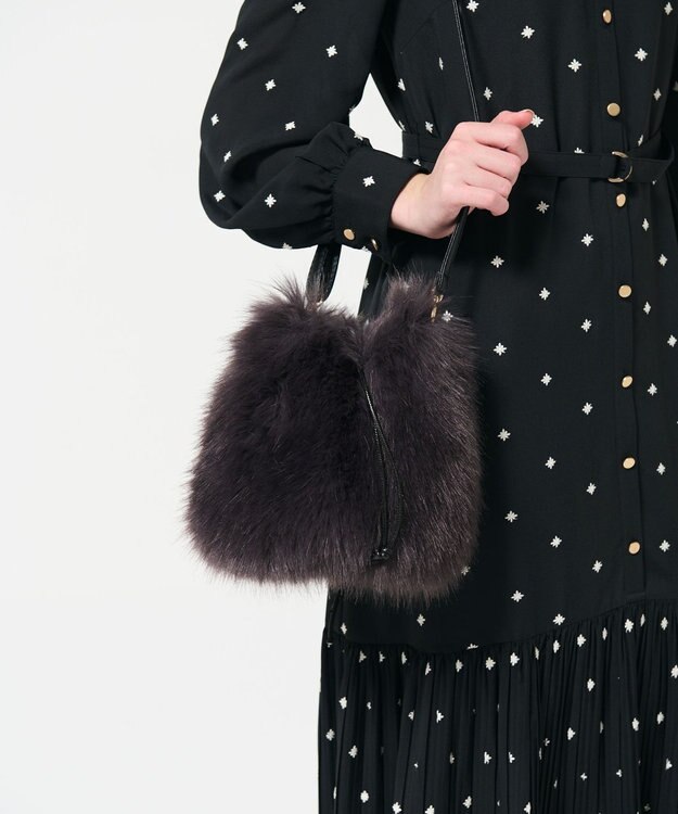 GRACE CONTINENTAL マルチwayファーバッグ チャコール