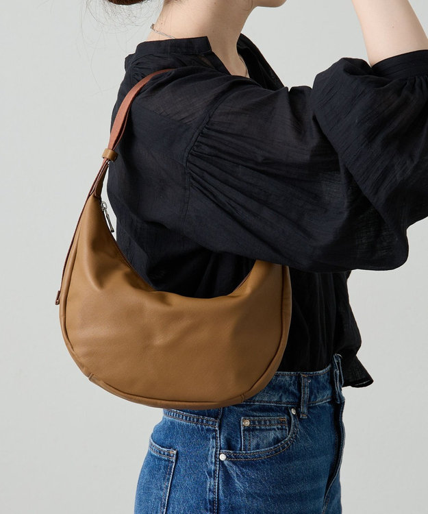 ブランド人気No.1ショルダー＞ソフトレザーラウンドショルダー