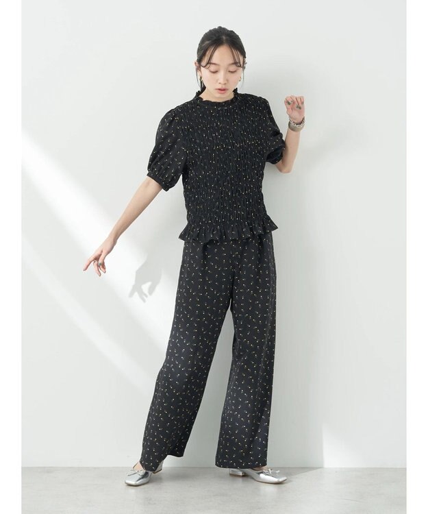 earth music&ecology 花柄パフスリシャーリングブラウス Black