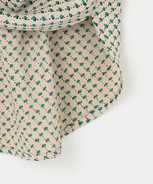 自由区 L 【カタログ掲載・セットアップ対応・洗える】サテンアムンゼンバンドカラー ブラウス サンドベージュ系