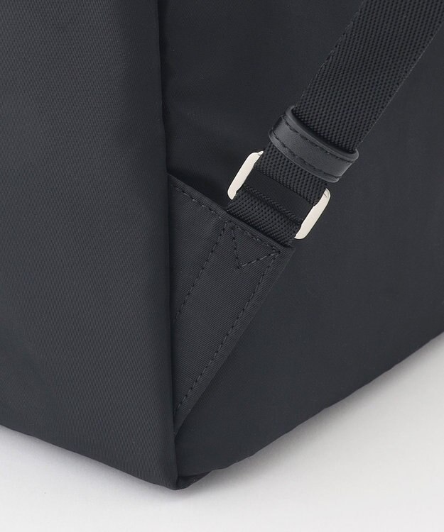 Y'SACCS 小西真奈美×Y'SACCS コンビスクエアリュックサック ブラック