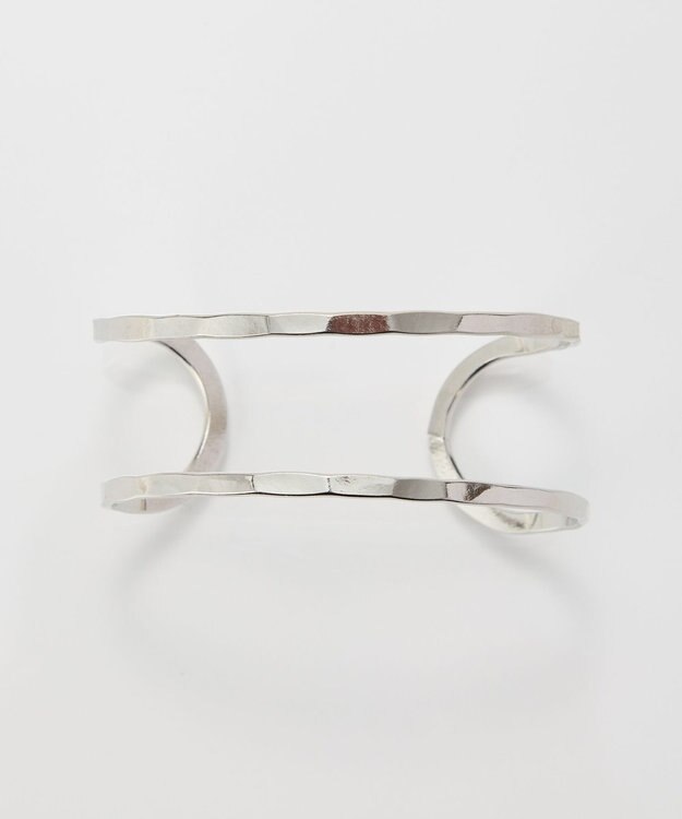 Phoebe 【金属アレルギー対応】2ラインテクスチャーワイドカフバングル　シルバー/ニッケルフリー シルバー