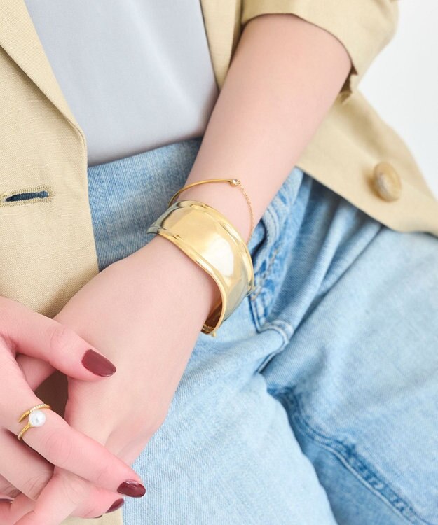 Phoebe アークカフワイドバングル　ゴールド ゴールド