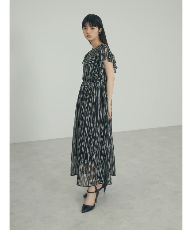 Green Parks ａ．肩フリルプリントワンピース Black