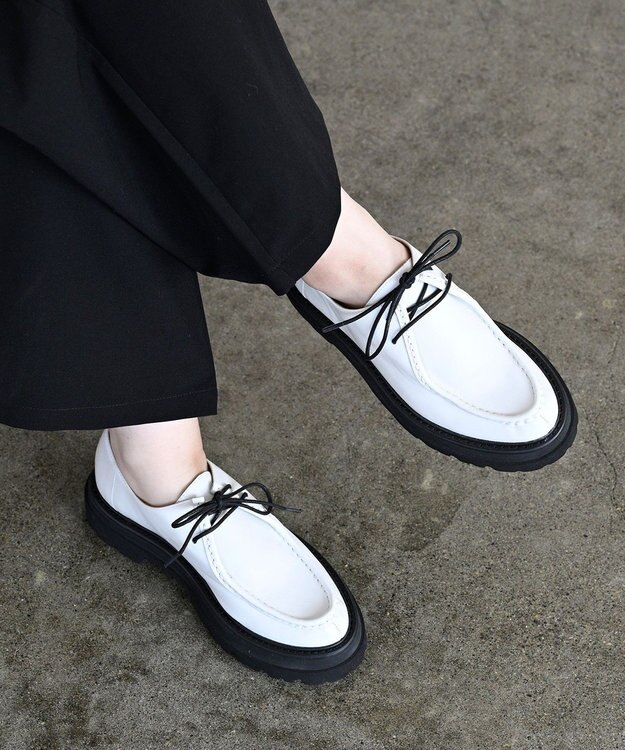 APOM トラックソールチロリアンシューズ 40 ホワイト