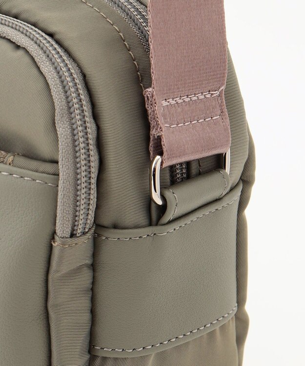 Y'SACCS ナイロン×牛革コンビシリーズ　横型ショルダーバッグ　SSサイズ グレージュ