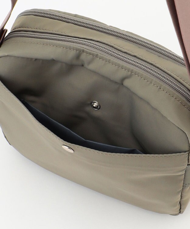 Y'SACCS ナイロン×牛革コンビシリーズ　横型ショルダーバッグ　SSサイズ グレージュ