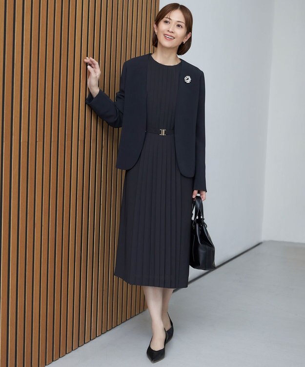 自由区 L 【19号サイズまで展開】ライトサテン ワンピース ネイビー