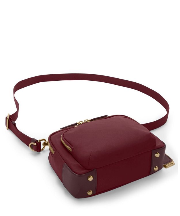 TUMI VOYAGEUR 「テガン」クロスボディ ワイン