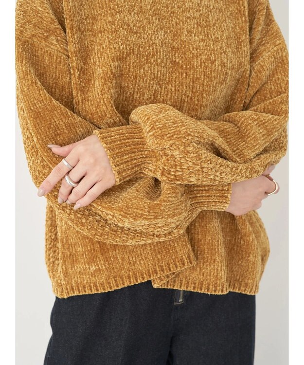earth music&ecology シャイニーベロアモールプルオーバー Mustard