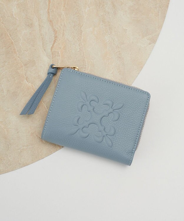 russet エンボスモノグラムハーフウォレット(SO-437) L.Blue