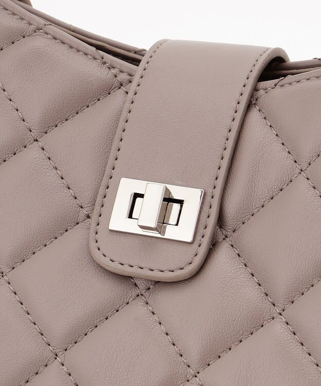 J.PRESS LADIES 【A4サイズ収納可】キルティング トートバッグ ベージュ系