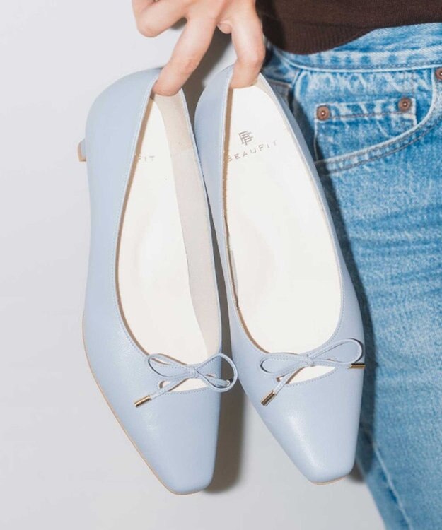 REGAL FOOT COMMUNITY 【ビューフィット】A79W 晴雨兼用リボンパンプス ブルー系