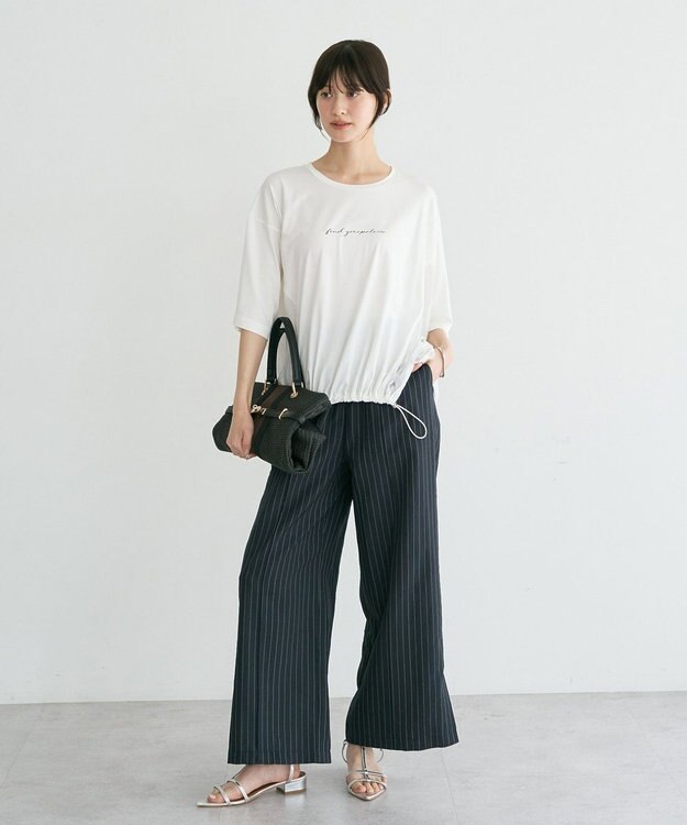 YECCA VECCA 裾ドロストデザインロゴTee Off White