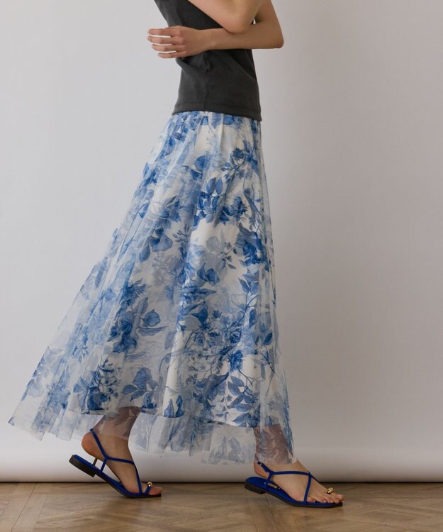 GRACE CONTINENTAL シャドーフラワープリントスカート ブルー