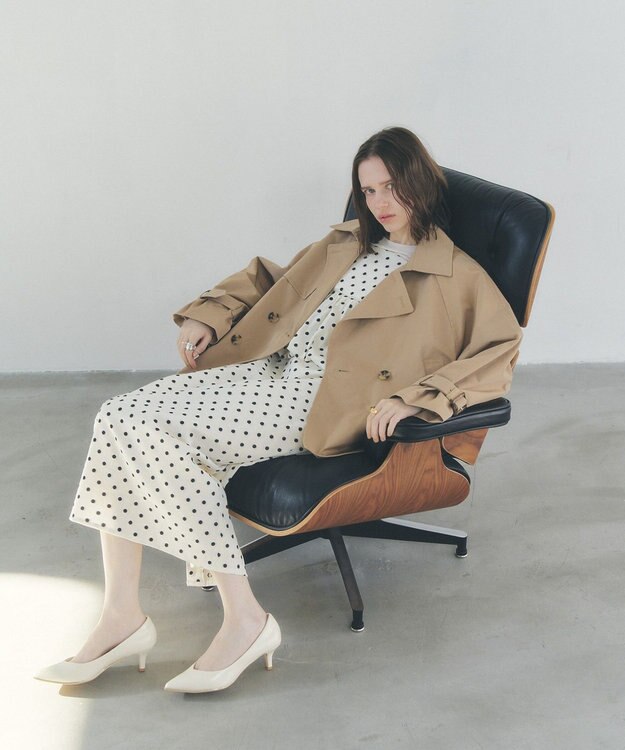 YECCA VECCA メタルラインパンプス Ivory