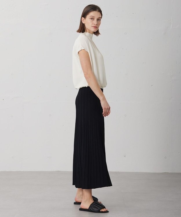 BEIGE， 【WEB限定】MONSTERA / ニットブラウス Ecru