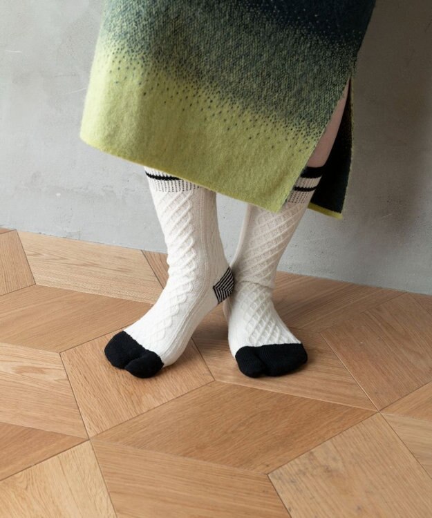 TRICOTE TABI CABLE SOCKS／ 80IVORY