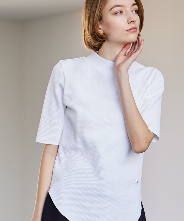 BEIGE， COSMOS/カットソー White