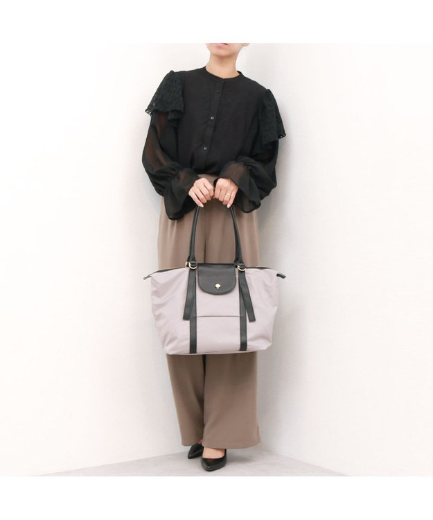 UNBILLION ペルケ perche / ナイロン×牛革かぶせジェムストーントートバッグ ライトグレー