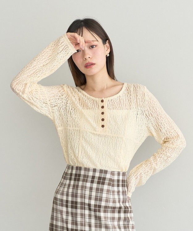 earth music&ecology フロントボタンレースプルオーバー Ivory