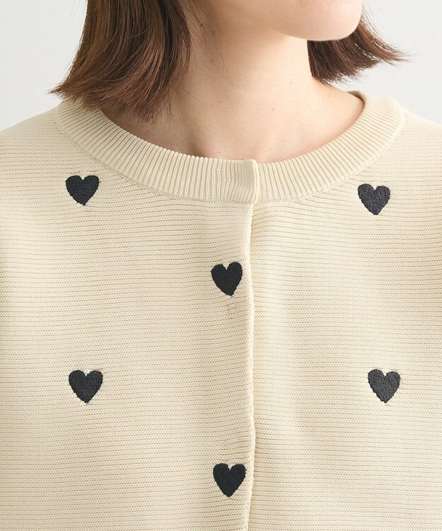 Green Parks ・ｓｗｉｎｇ　ｂｙ　ハート刺繍ニットカーディガン Beige