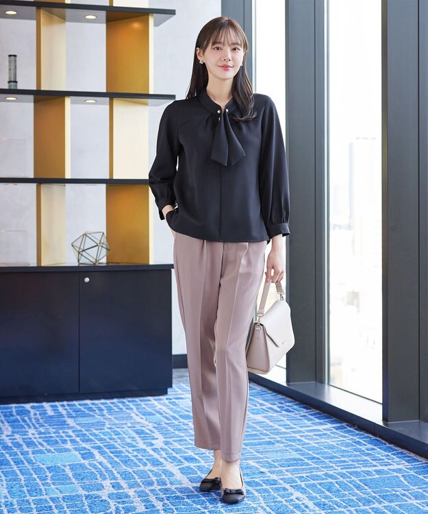 Tiaclasse L 取り外しパール付きボウタイブラウス ネイビー