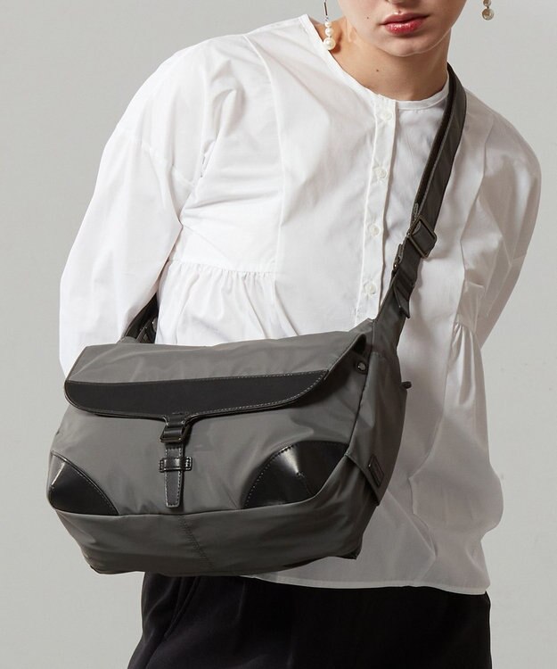 Y'SACCS ミリタリーフラップショルダー　Sサイズ ダークグレー