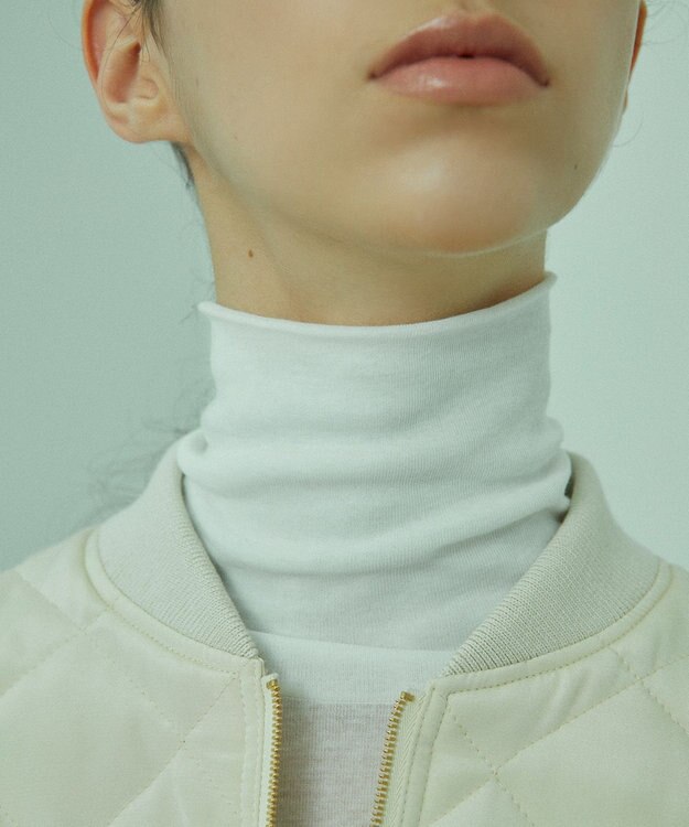 BEIGE， SORE / ハイネックカットソー White