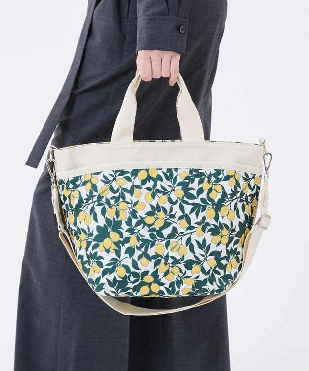 LeSportsac BUCKET TOTE/レモンオーチャード レモンオーチャード