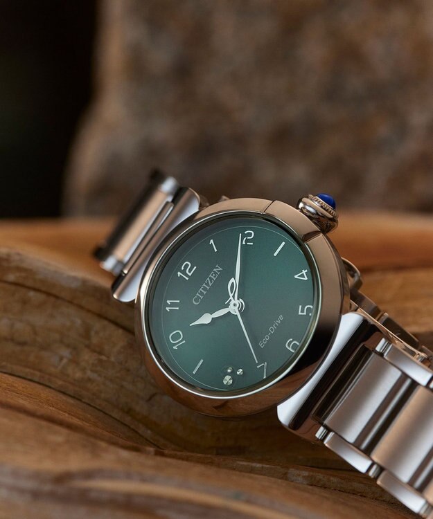 CITIZEN 【電池交換不要 腕時計】グリーンの文字板が美しいエレガントなモデル シルバー