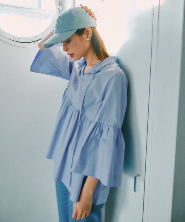 UNFILO コットンブロード フリルネックシャツ ブルー