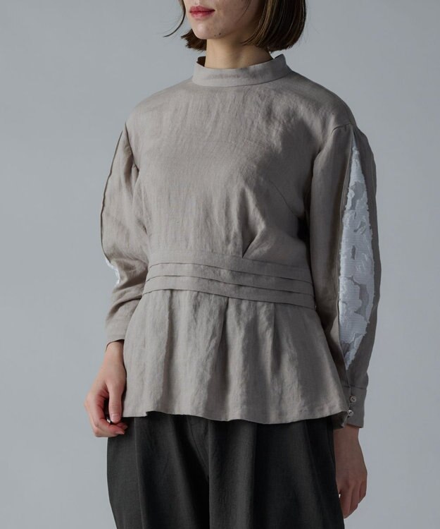 muuc 〈高品質ベルギーリネン100%〉〈通年着られる〉カットジャカード生地デザイン袖 クラシカルシルエットのブラウス ベージュグレー