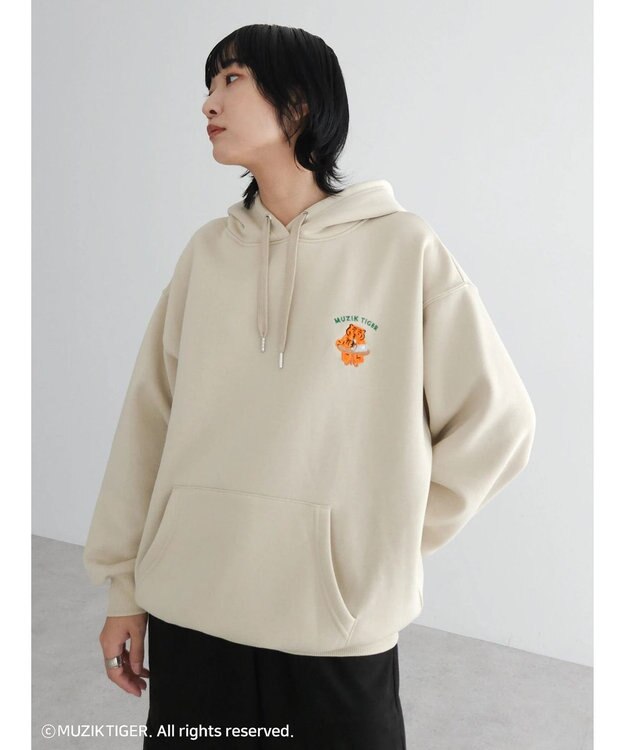 Green Parks ムジークタイガー／裏起毛刺しゅうフーディー Beige