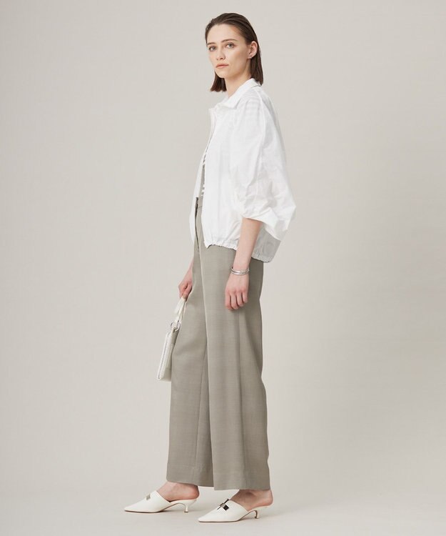 ICB シアーメモリー ブルゾン アイボリー系