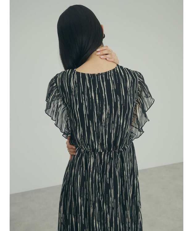 Green Parks ａ．肩フリルプリントワンピース Black