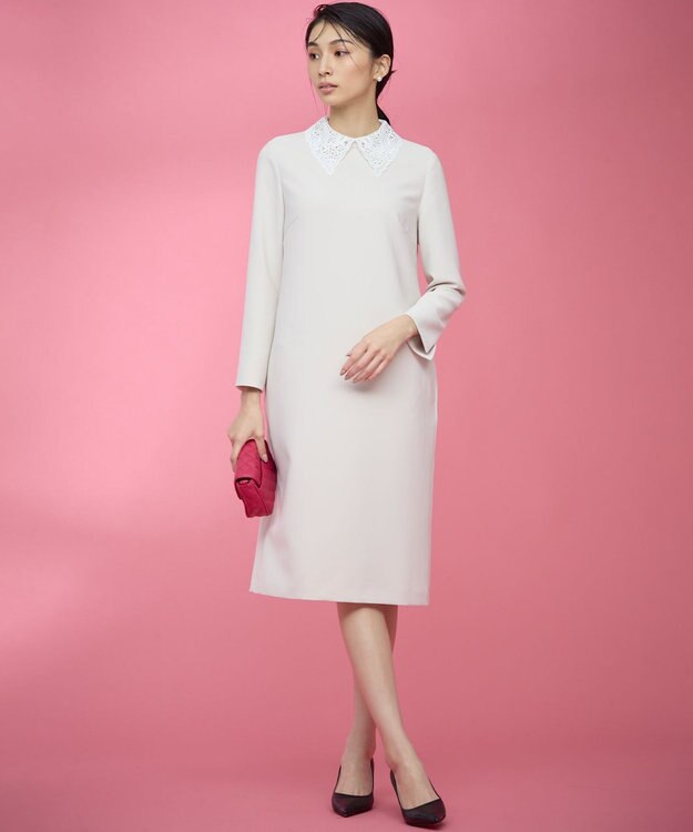 組曲 L 【KUMIKYOKU NAVY】コンフォータブルドレープ レース襟ワンピース サンドベージュ系