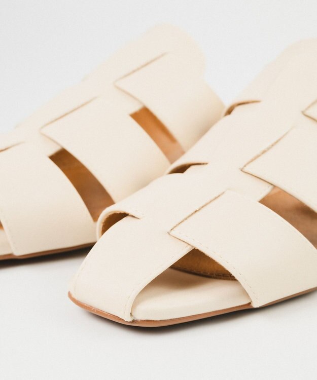 BONTRE 【PRECIEUX JOUET/プレシュウジュエ】フラットソールグルカミュール/027PJ ホワイト