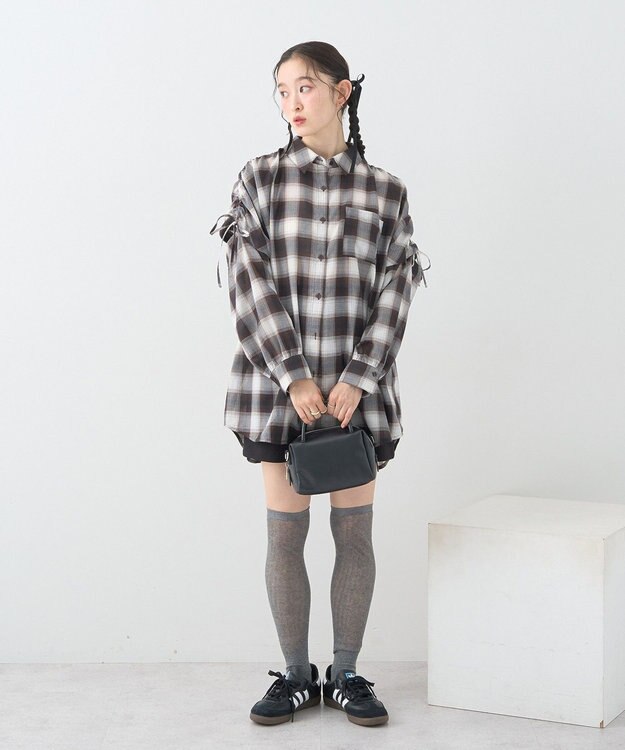 earth music&ecology 【2WAY】２ｗａｙショルダードロストリボンチェックシャツ Brown