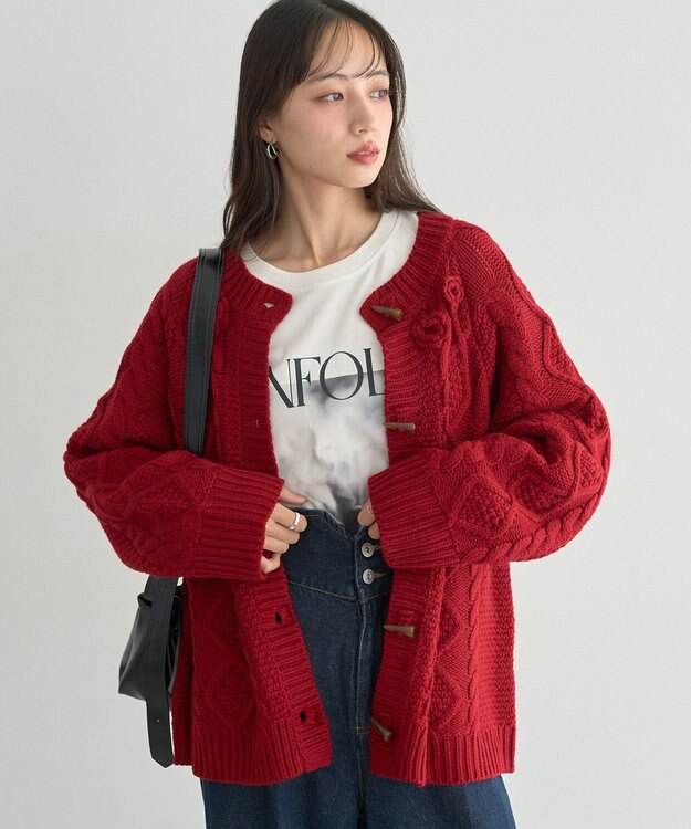 earth music&ecology 【一部予約】フラワーモチーフトグルボタンニットカーディガン Red