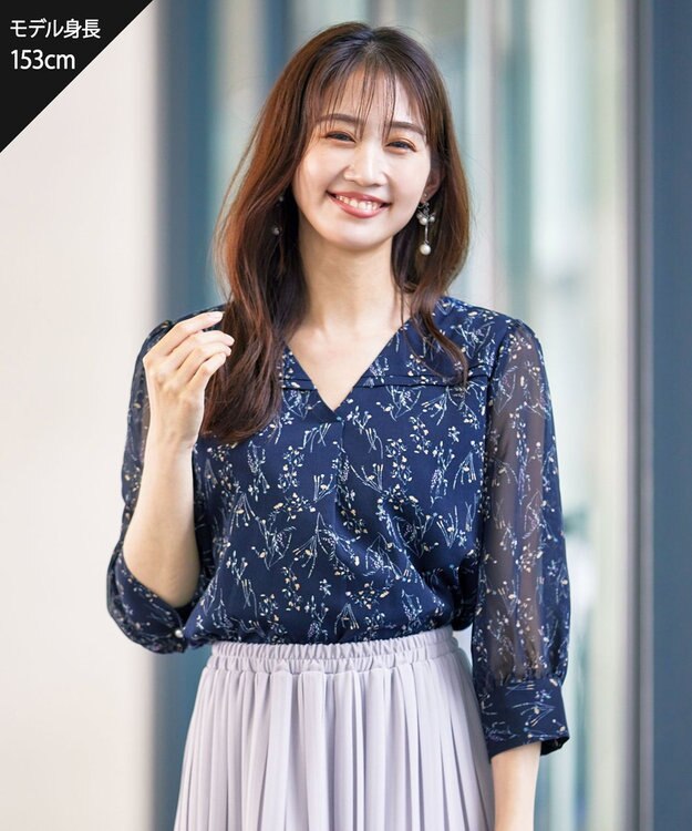 Tiaclasse 【洗える】花柄Vネックブラウス ネイビー